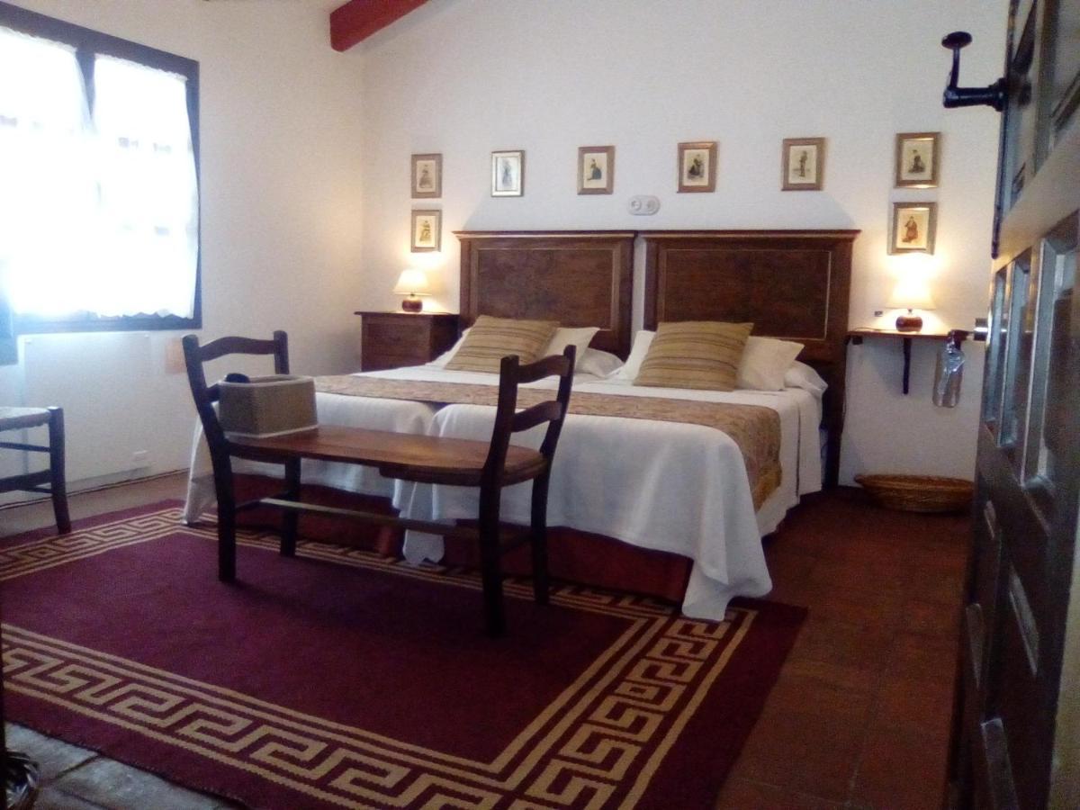 Pensjonat Casa Rural Y Restaurante Casa Adriano Alanís Zewnętrze zdjęcie