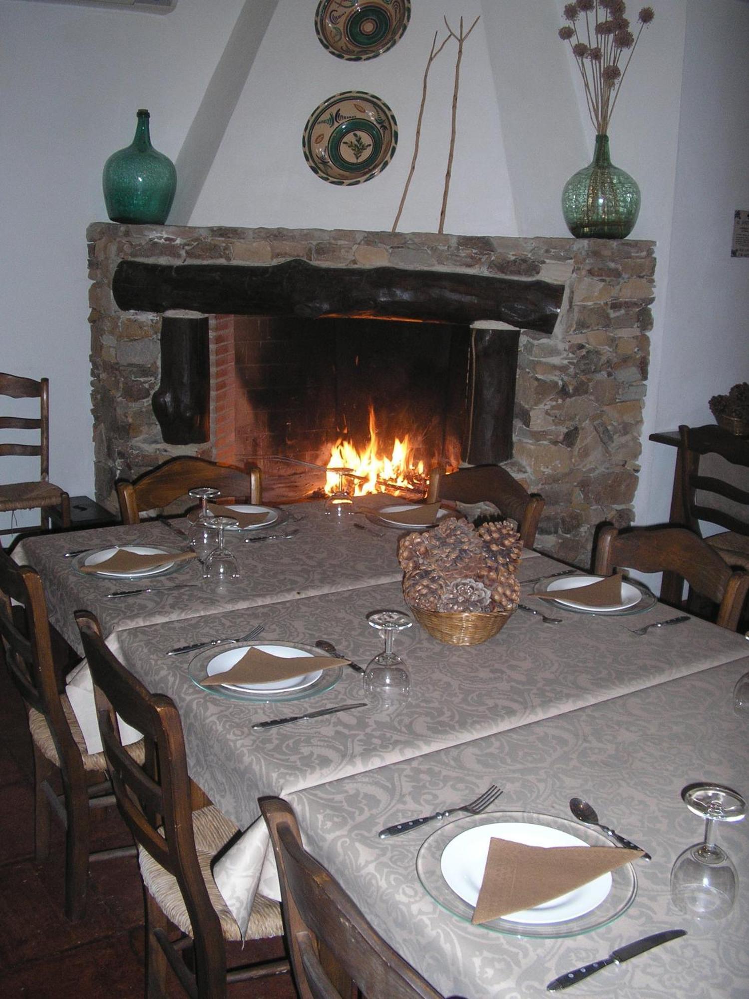 Pensjonat Casa Rural Y Restaurante Casa Adriano Alanís Zewnętrze zdjęcie